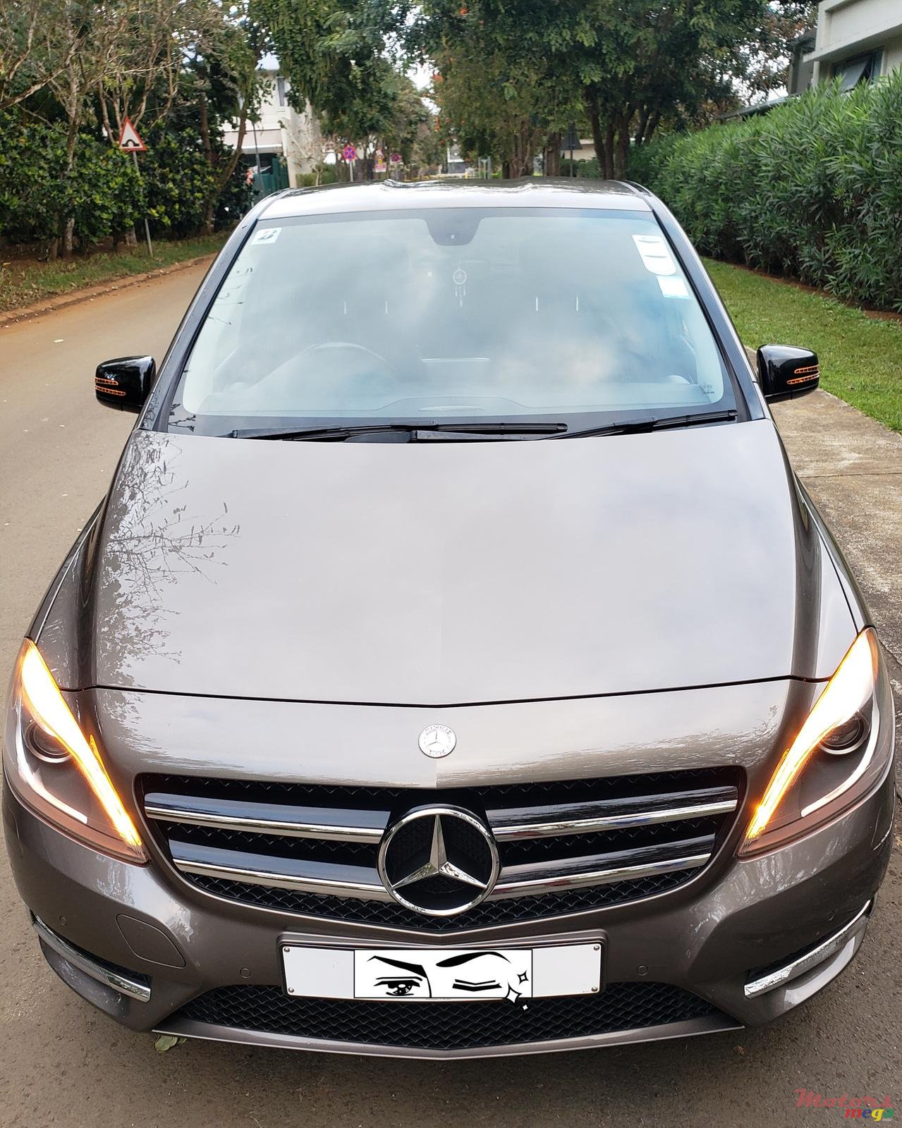 2013' Mercedes-Benz 200 photo #3