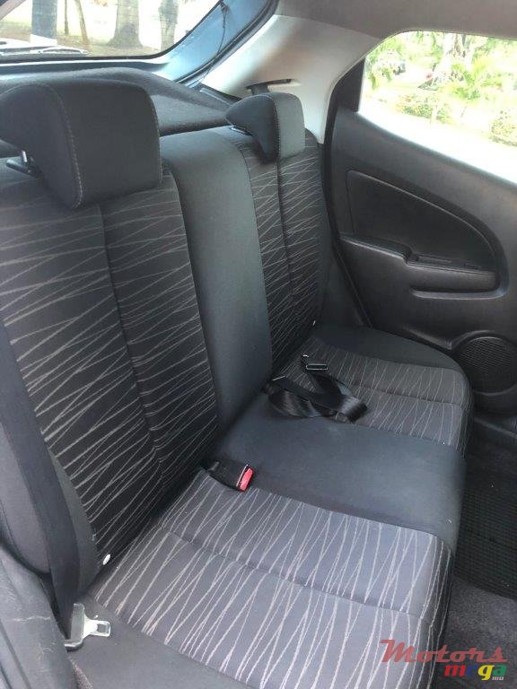 2008' Mazda Demio photo #3