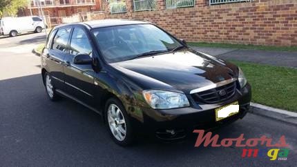 2005' Kia Cerato photo #1