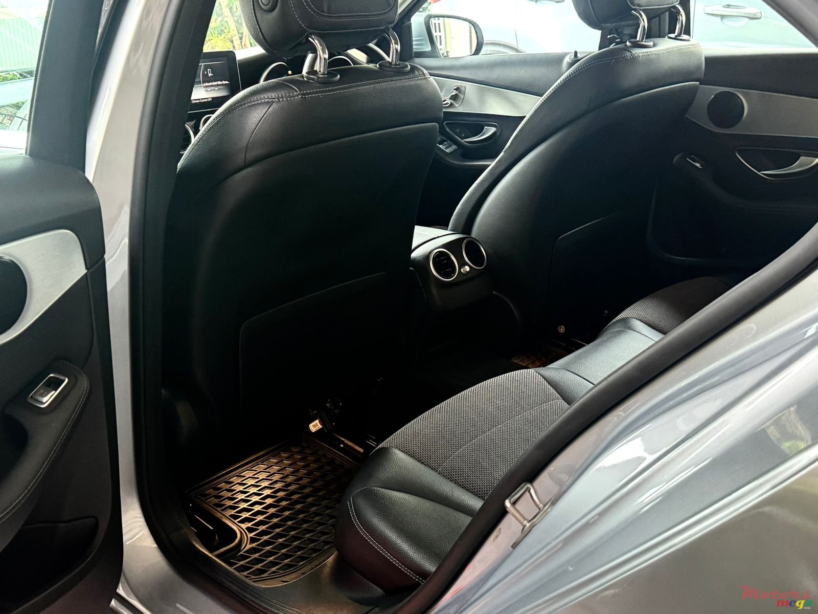 2017' Mercedes-Benz C 180 photo #4