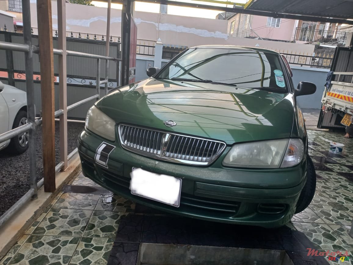2001' Nissan Sunny photo #3