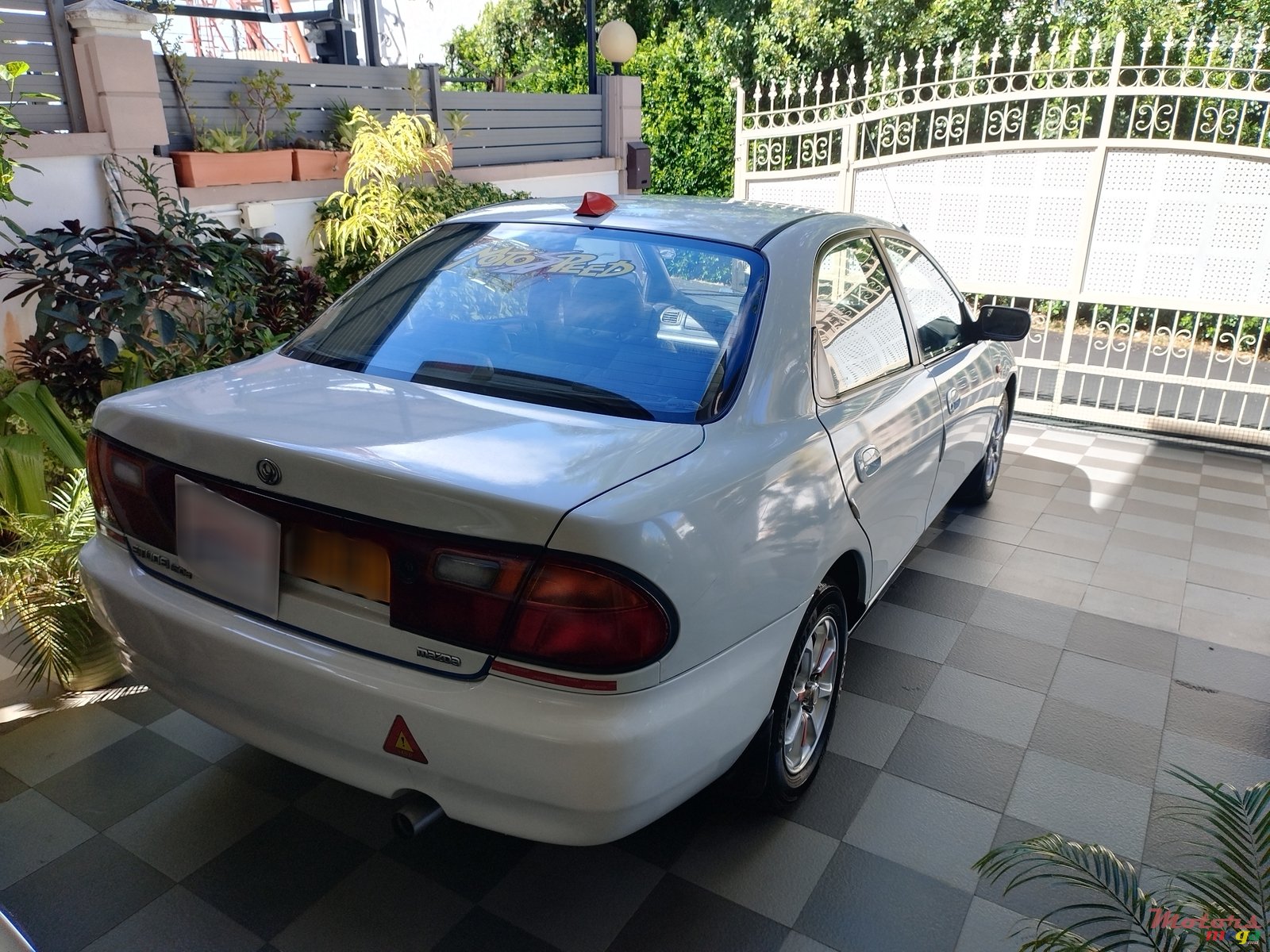 1999' Mazda Familia photo #3