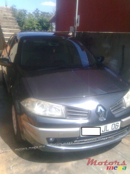 2006' Renault Megane photo #2
