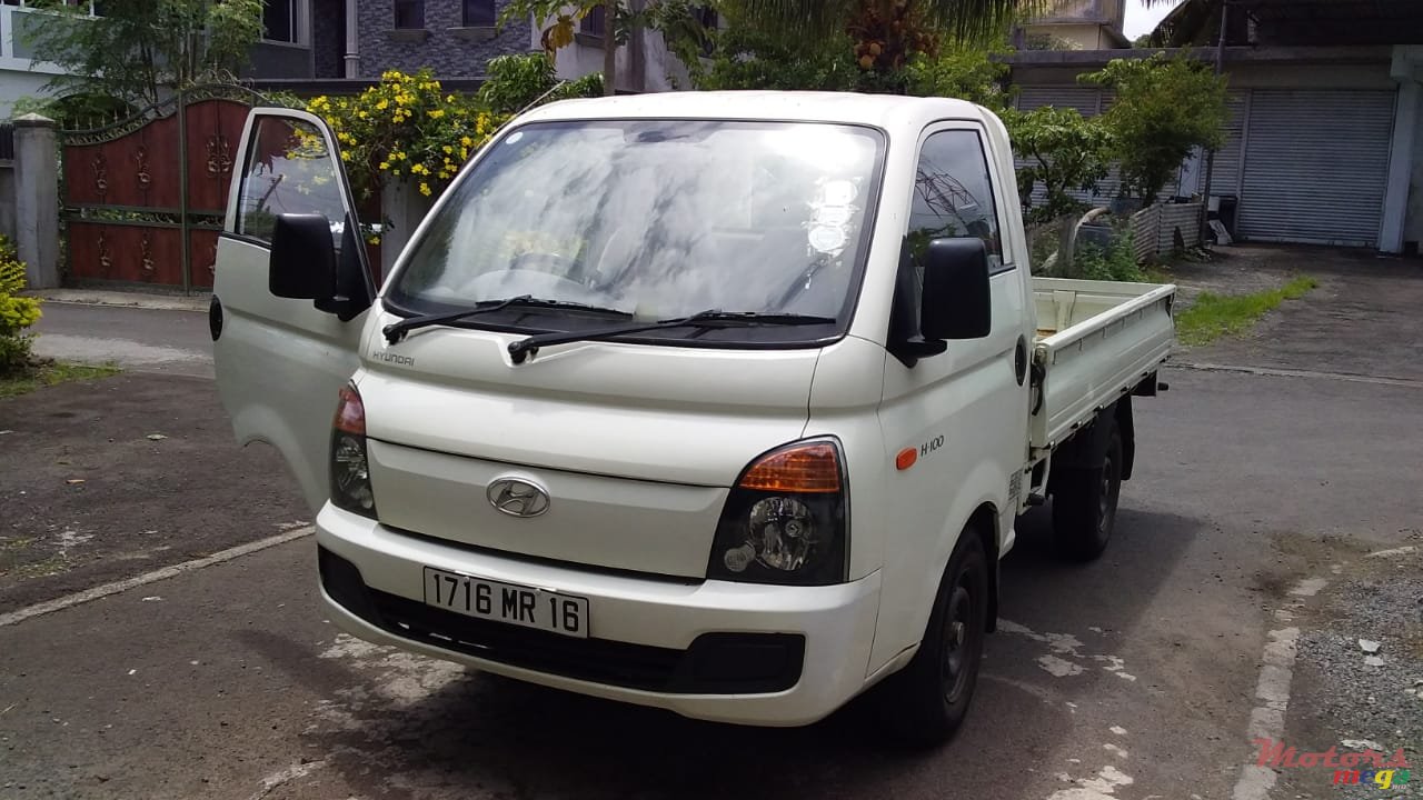 2016' Hyundai H 100 photo #4