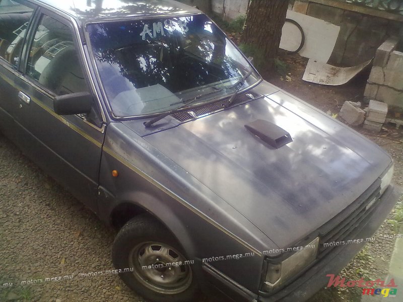 1989' Nissan Sunny B11 photo #1