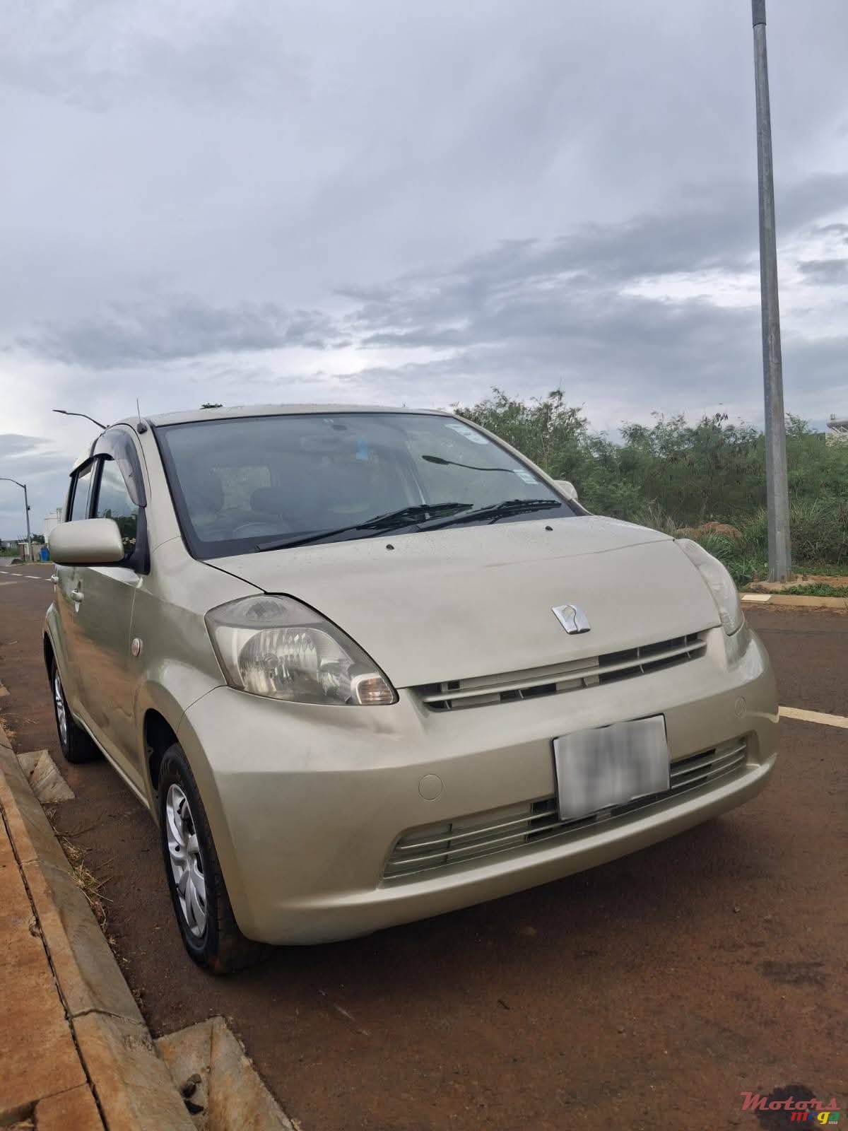2009' Toyota Passo photo #1