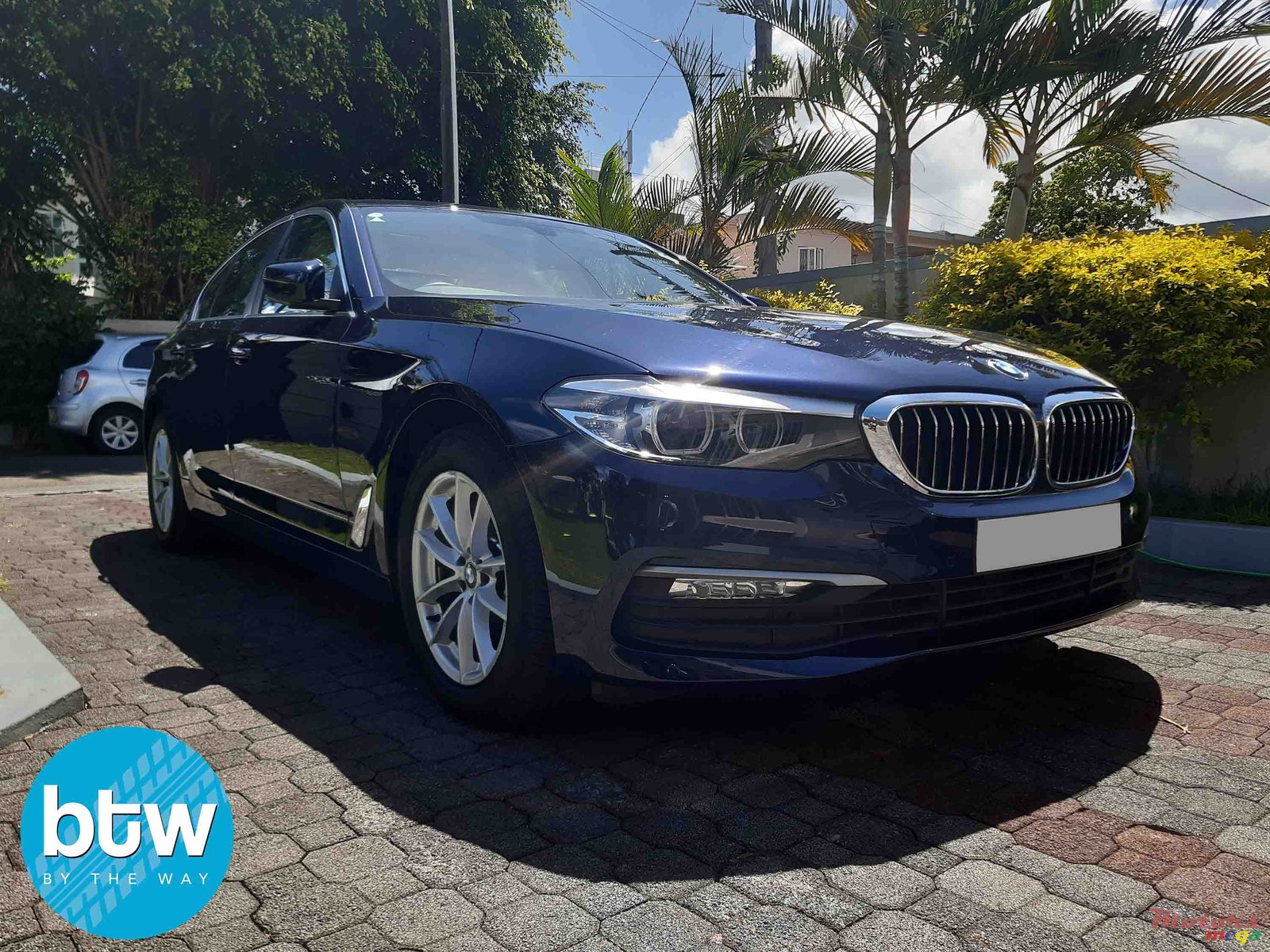 2018' BMW 5 Series 520i A89 photo #1