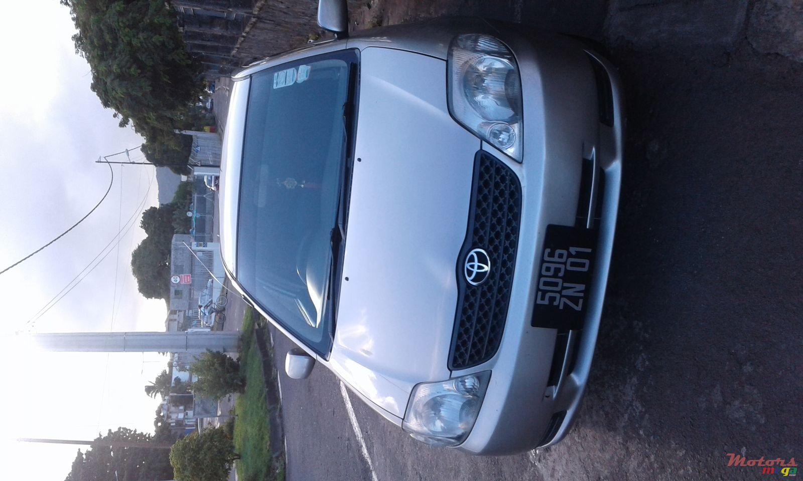 2001' Toyota Corolla photo #1