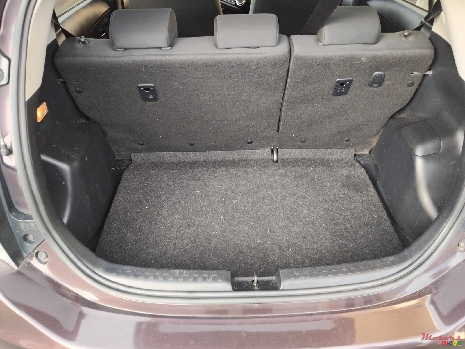 2016' Toyota Aqua photo #4