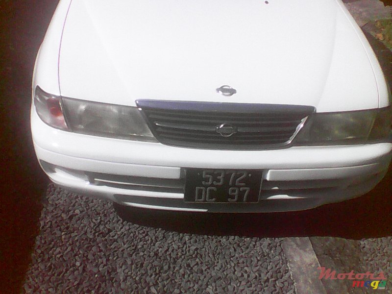 1997' Nissan Sunny photo #1