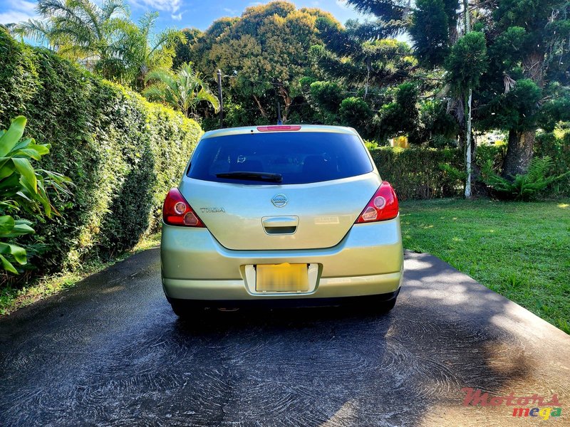 2005' Nissan Tiida Hatchback. photo #4