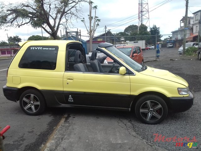 1995' Mitsubishi RVR Convertible photo #4