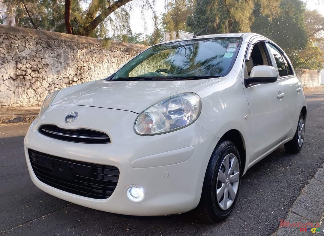 2013' Nissan March photo #1