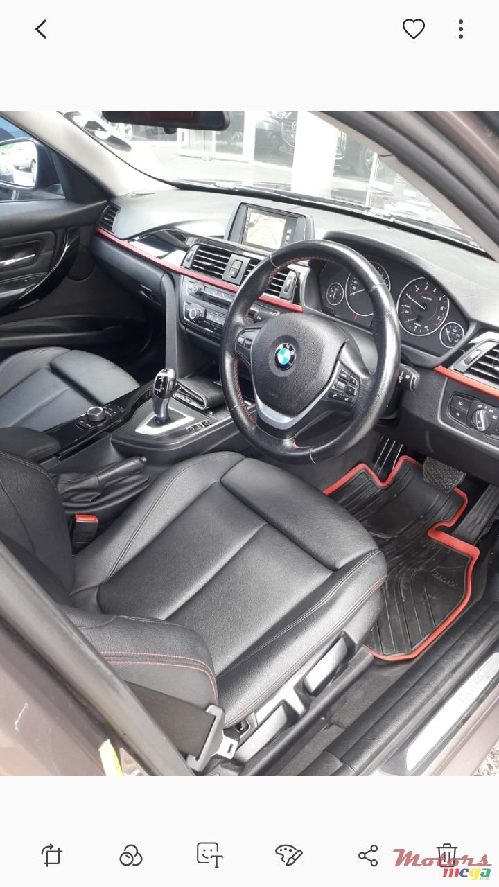 2013' BMW 3 Series photo #4