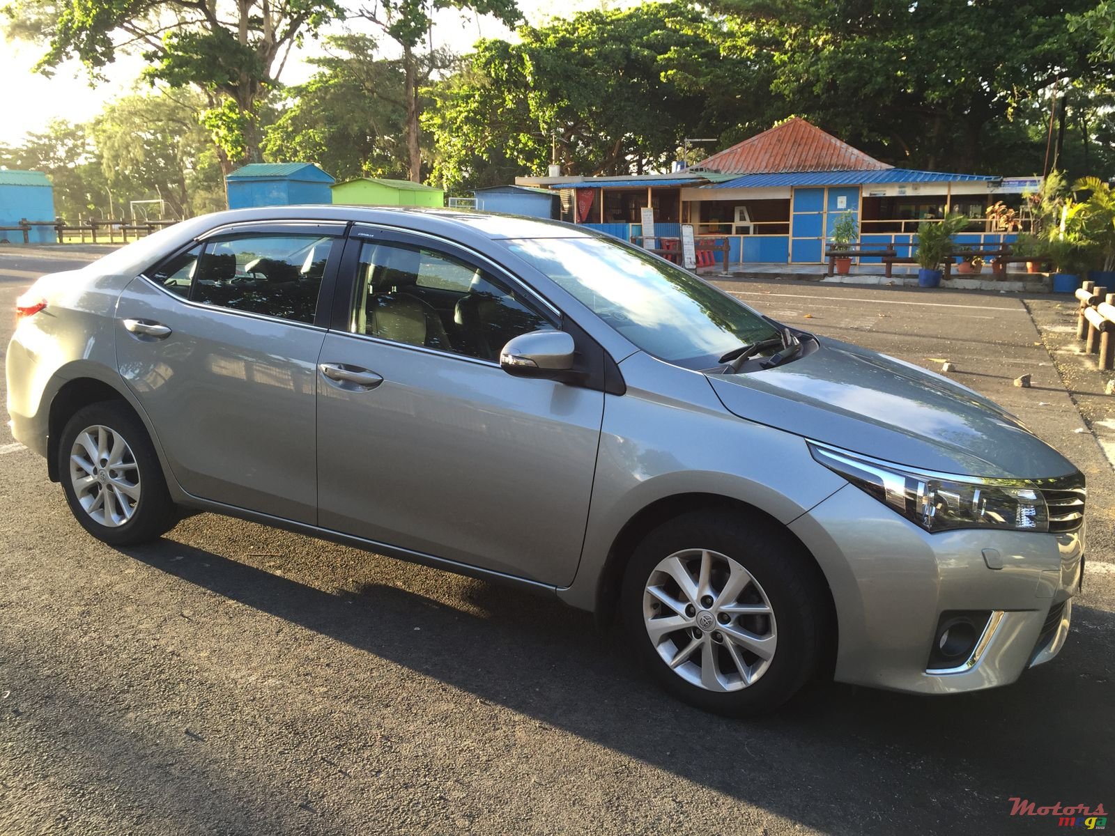 2014' Toyota Corolla 1.6 SEDAN photo #1