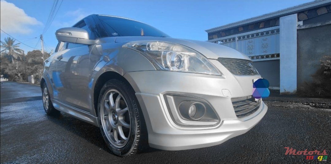 2013' Suzuki photo #4