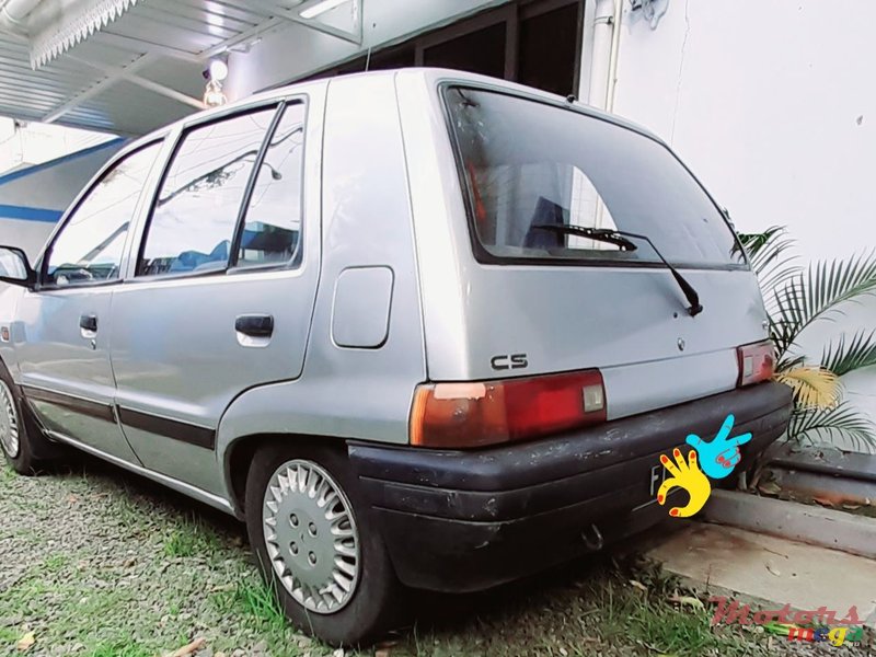 1992' Daihatsu Charade photo #4