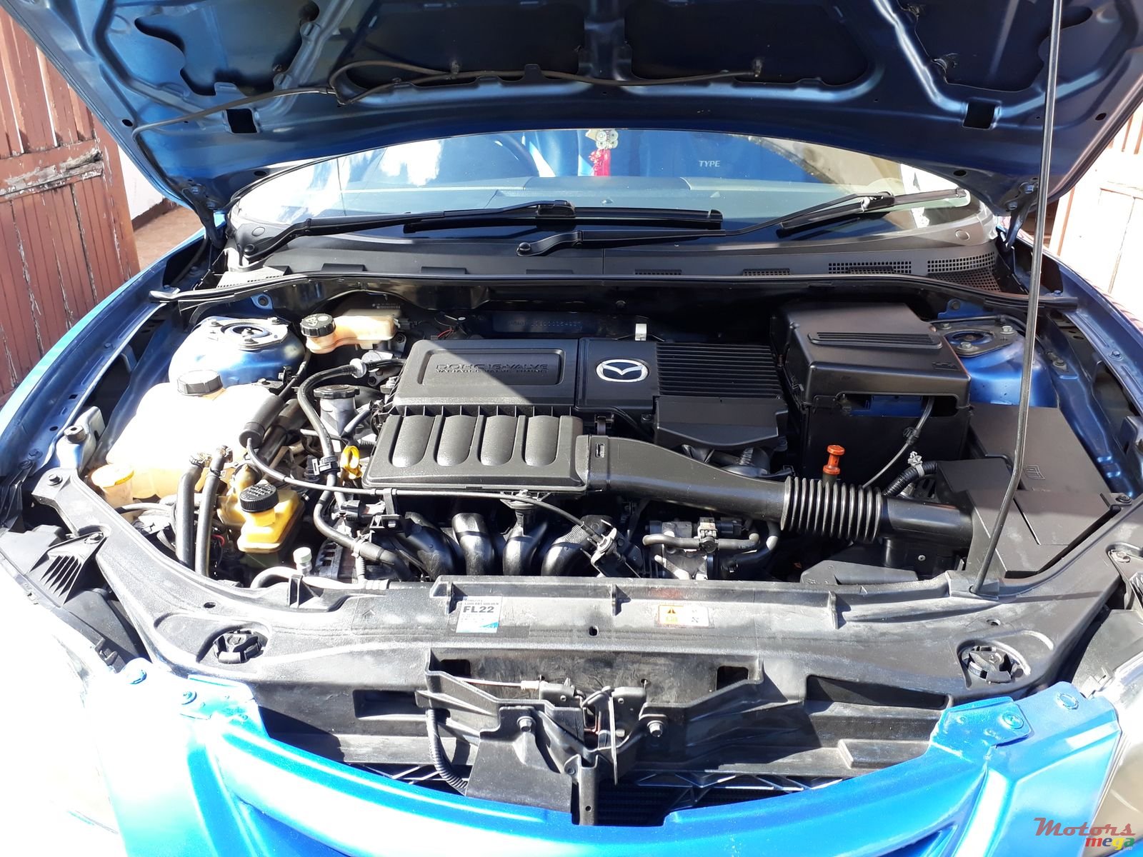 2005' Mazda Mazda3 photo #6