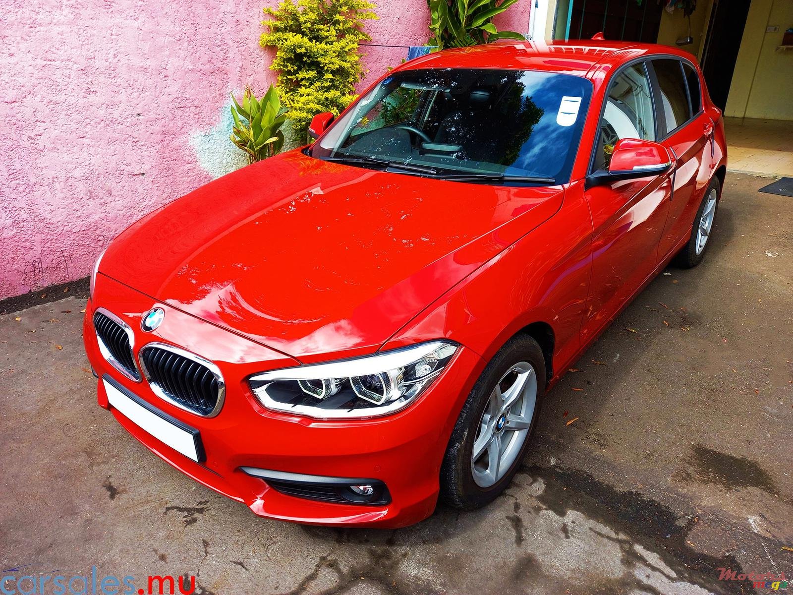 2018' BMW 118 i photo #2