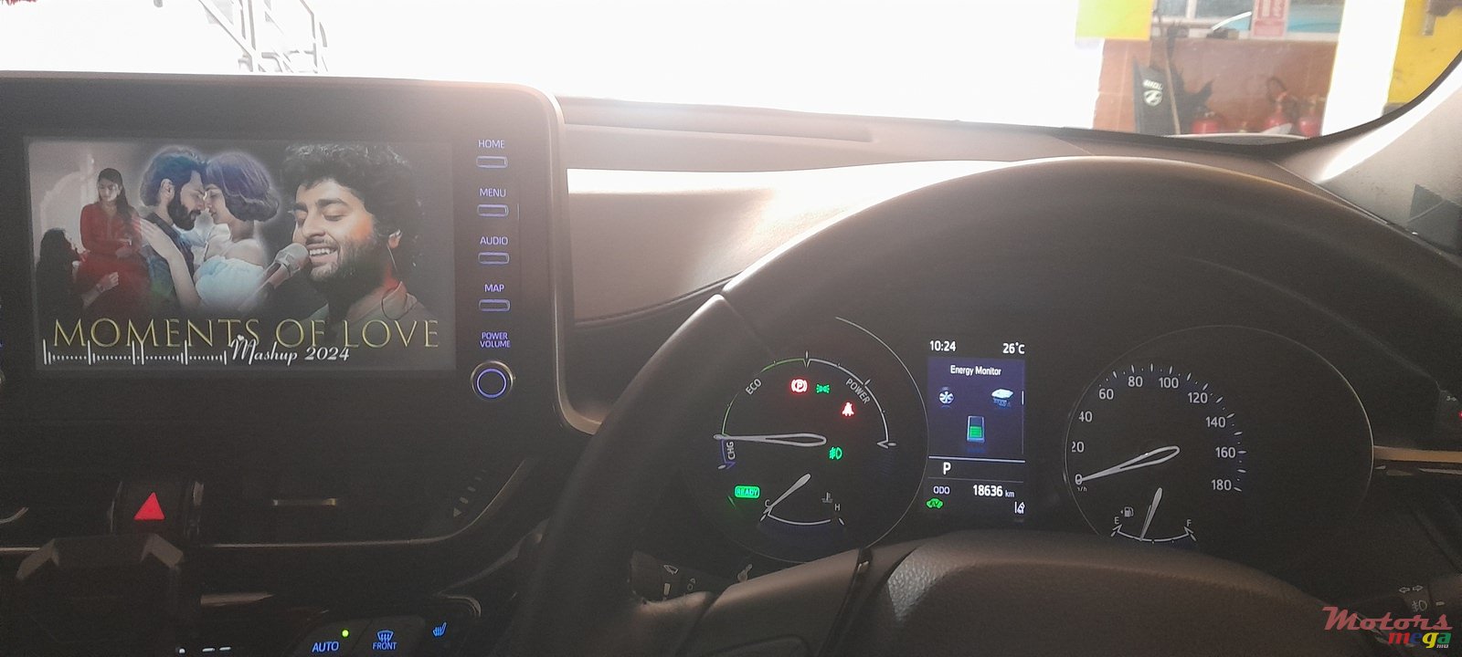 2021' Toyota C-HR photo #2