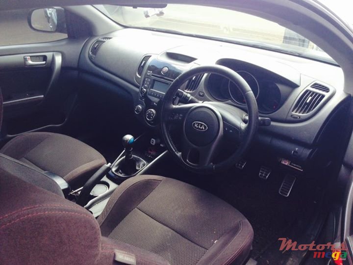 2011' Kia Koup photo #7