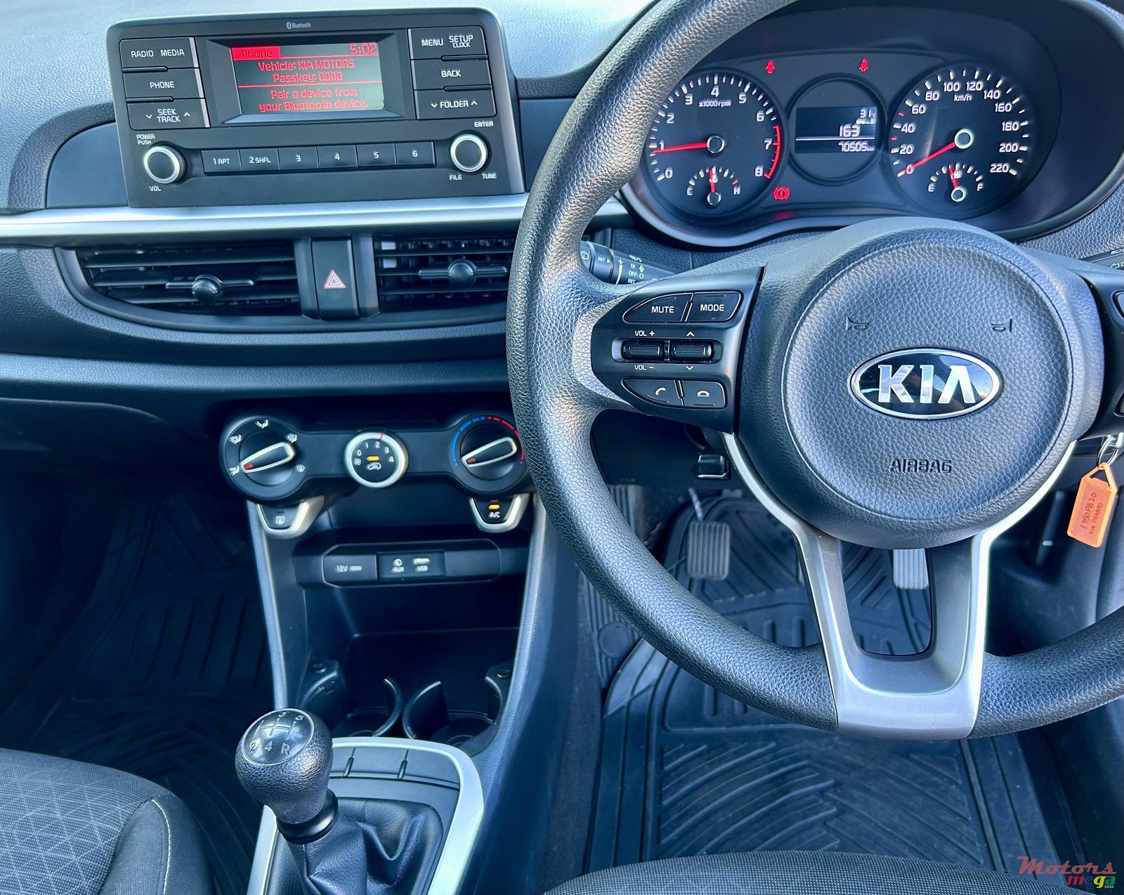 2020' Kia Picanto photo #5