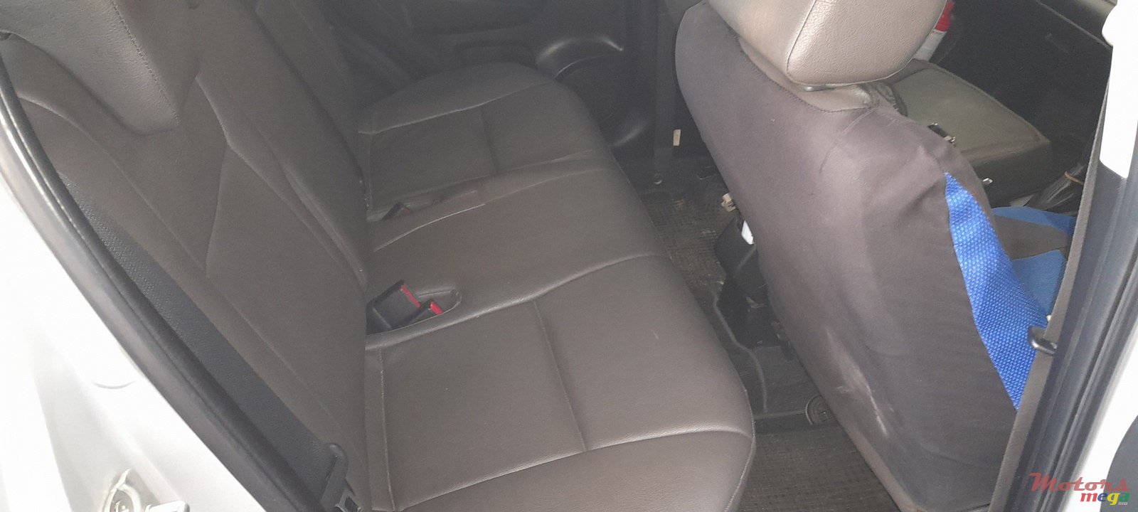 2013' Suzuki Swift photo #3