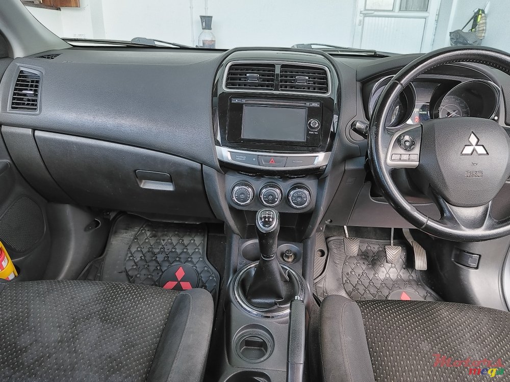 2016' Mitsubishi ASX Manuel photo #5