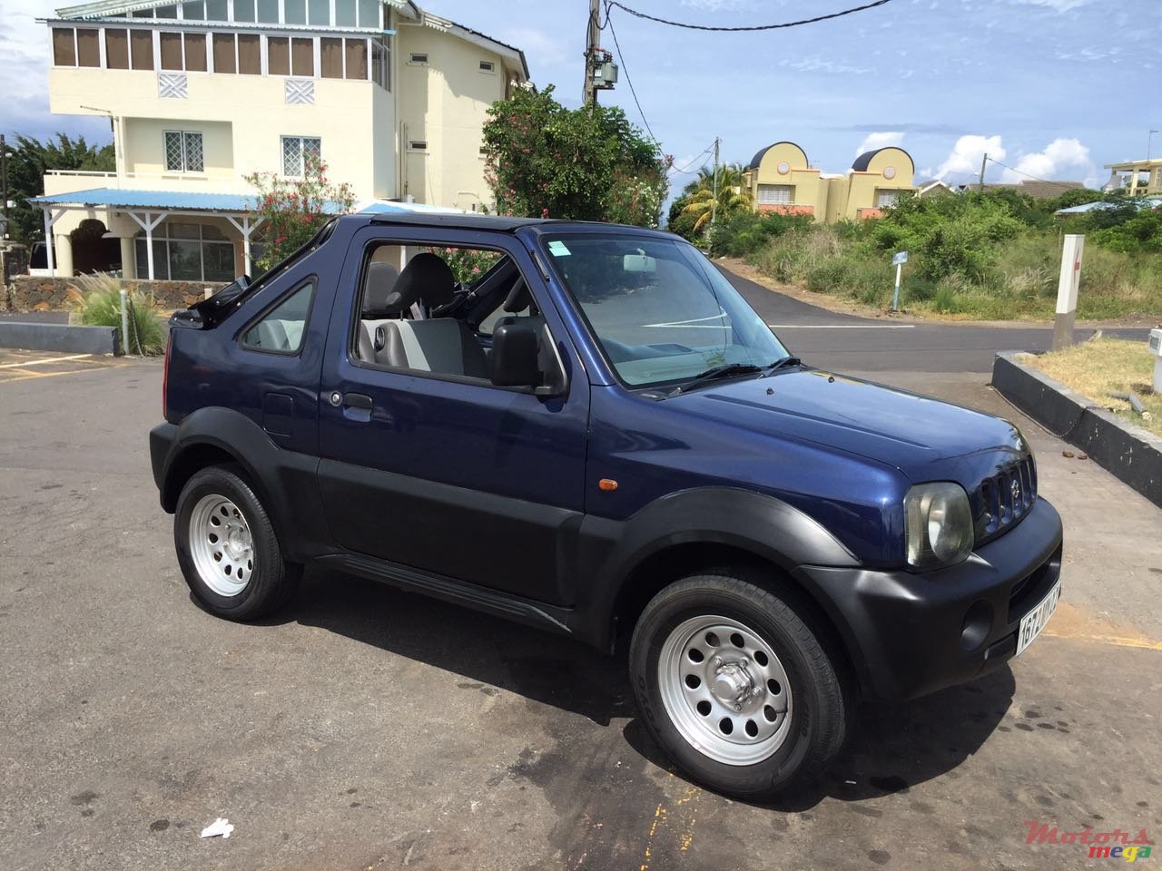 2002' Suzuki Jimny photo #1