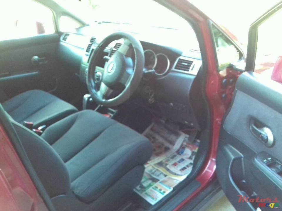 2007' Nissan Tiida HATCHBACK photo #3