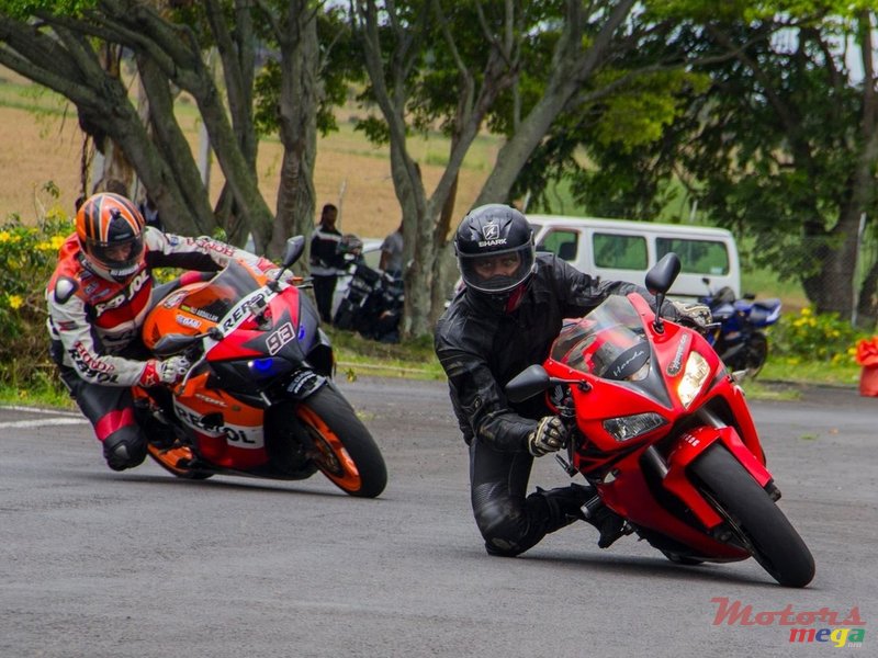 2005' Honda CBR 1000rr Fireblade photo #4