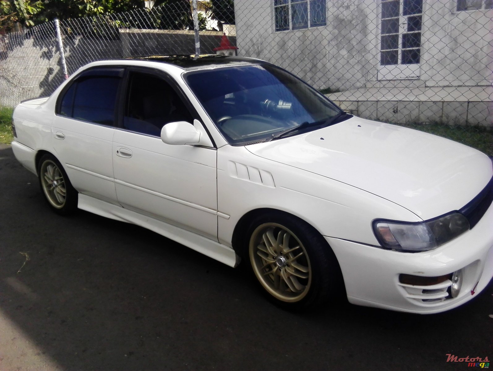 1993' Toyota Corolla for sale. Rose Hill - Quatres Bornes, Mauritius