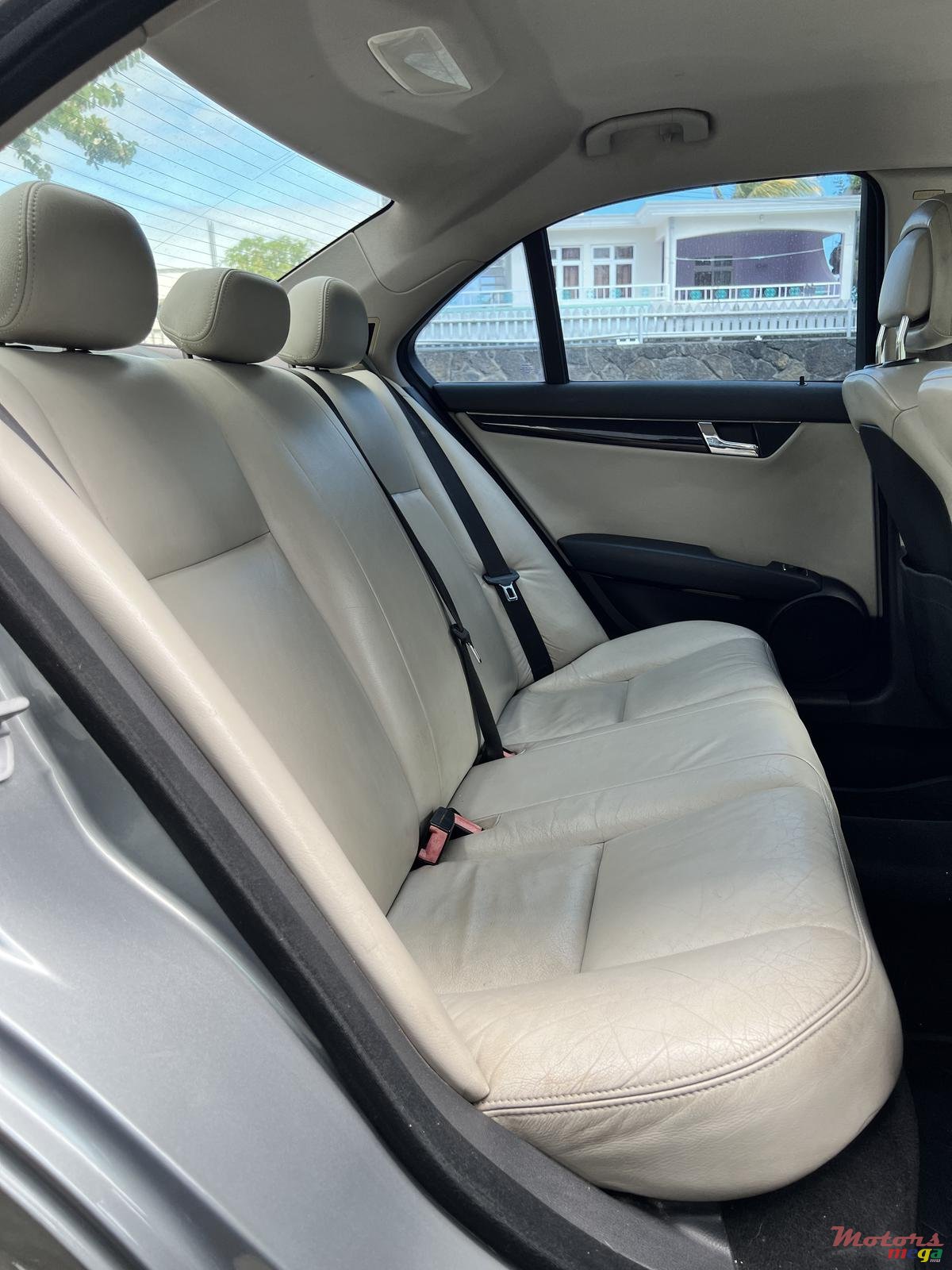 2009' Mercedes-Benz photo #7