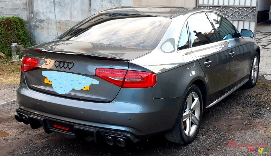 2012' Audi A4 photo #3