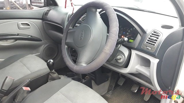 2005' Kia Picanto photo #6