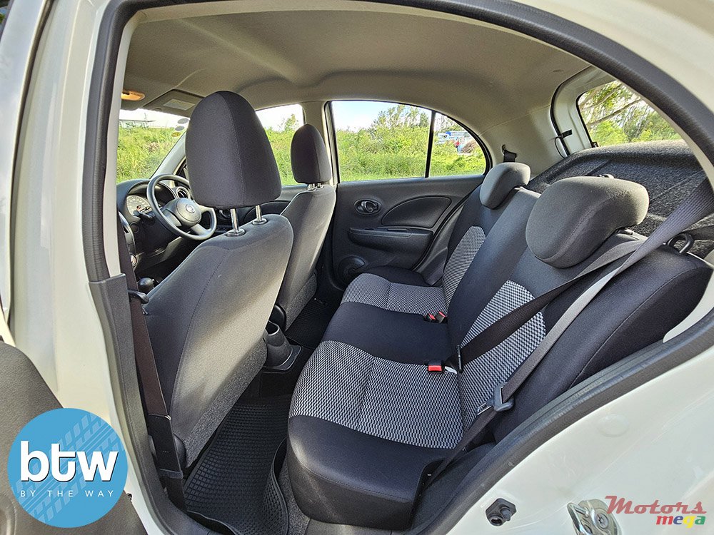 2014' Nissan March photo #6