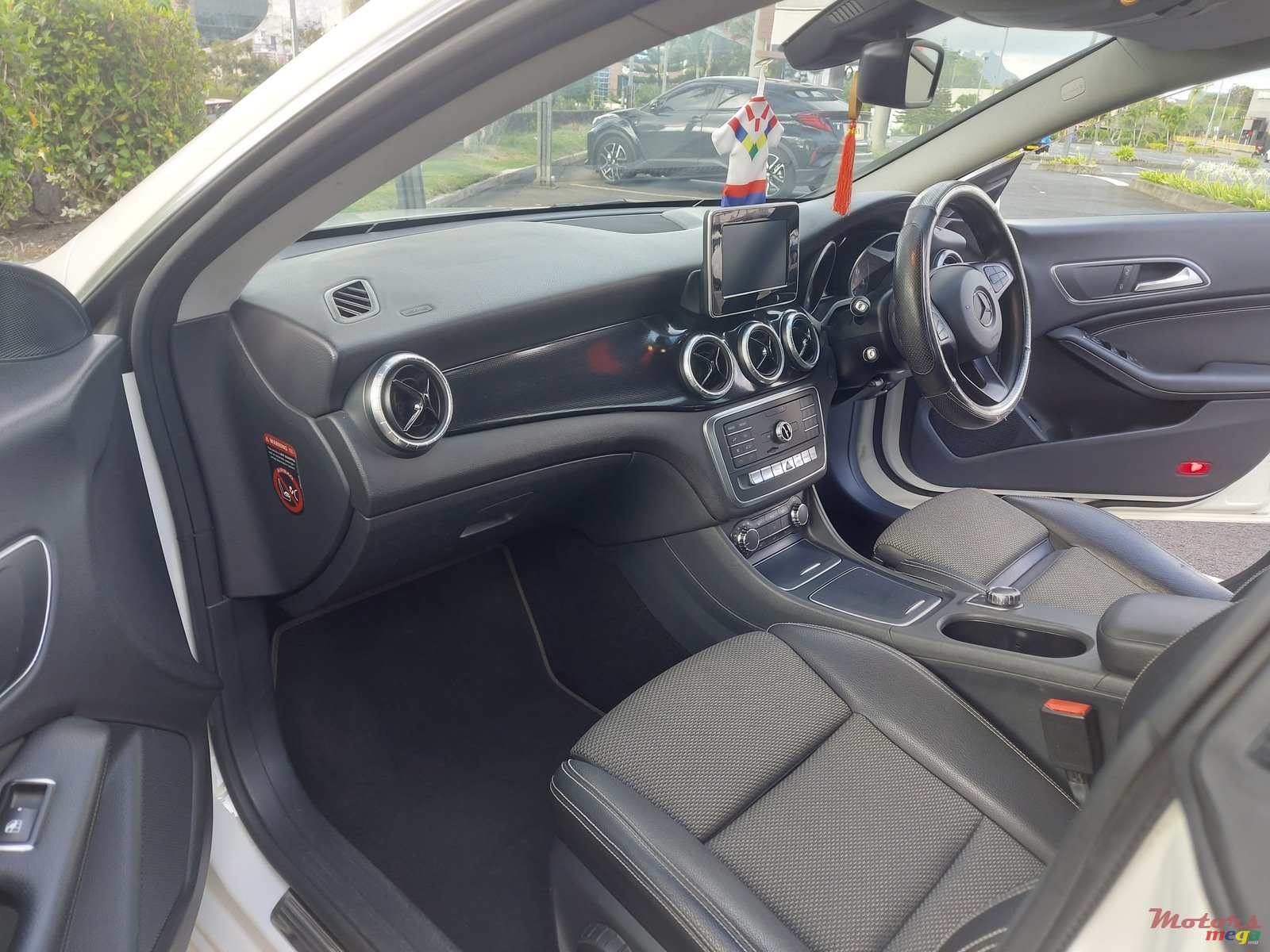 2017' Mercedes-Benz CLA 200 photo #4