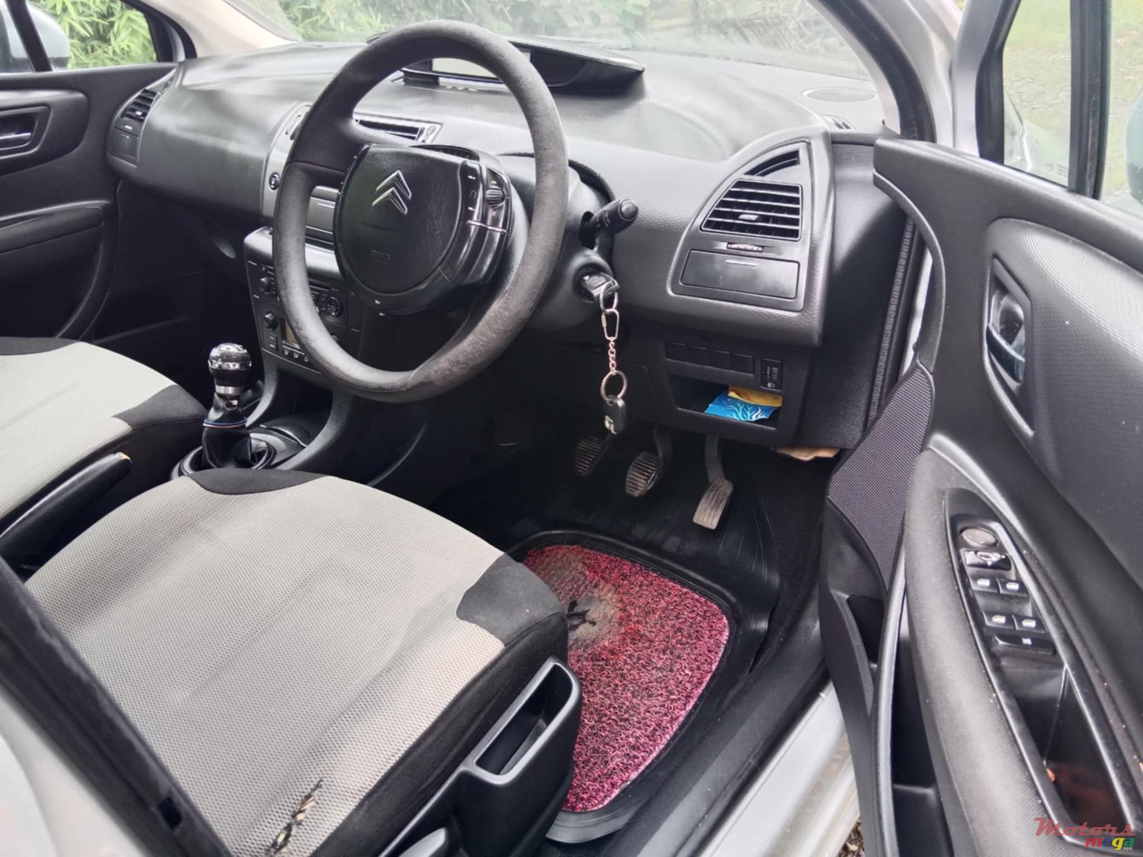 2010' Citroen C4 MANUAL GEAR photo #5