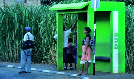 Transports publics : le manque d’autobus frustre le public