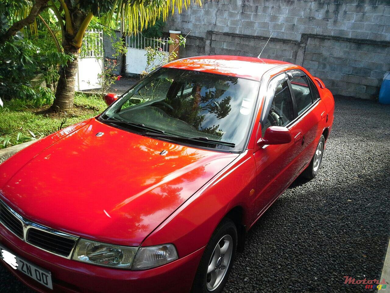 2000' Mitsubishi Lancer Glx photo #1
