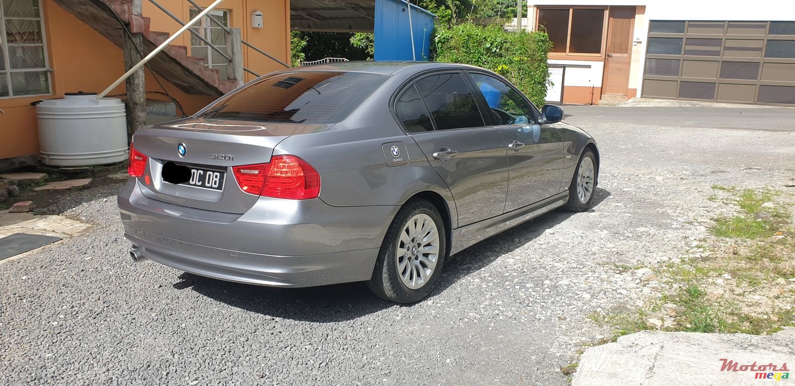 2008' BMW 320 E 90 photo #2