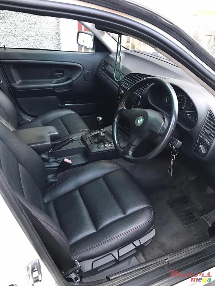 1994' BMW 3 Series photo #4