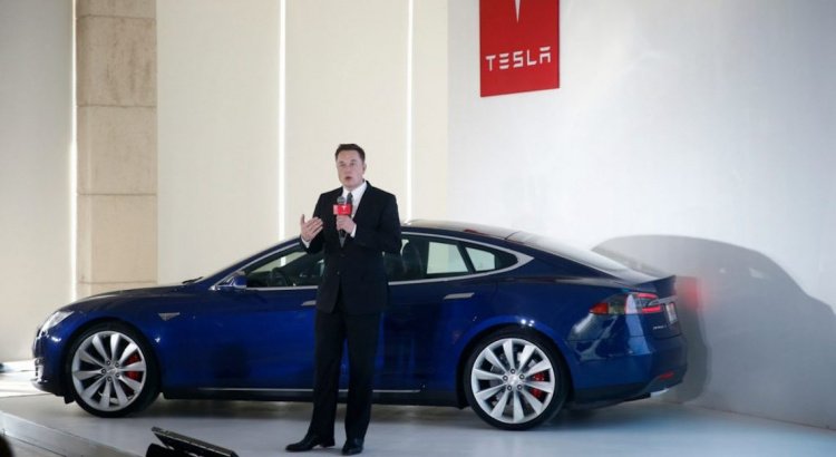 Elon Musk vend pour près de 7 milliards de dollars d’action Tesla