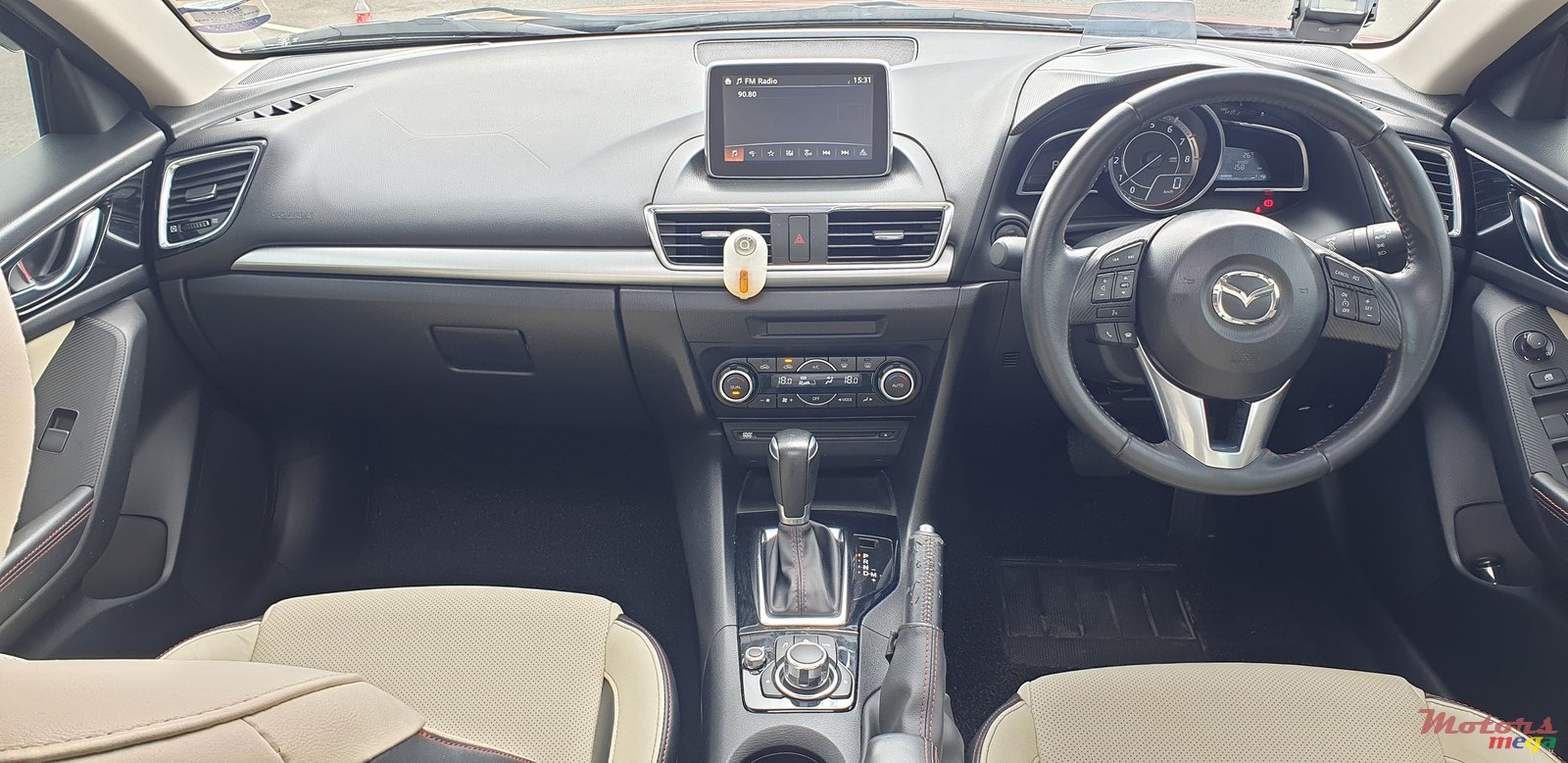 2015' Mazda 3 Skyactiv photo #6