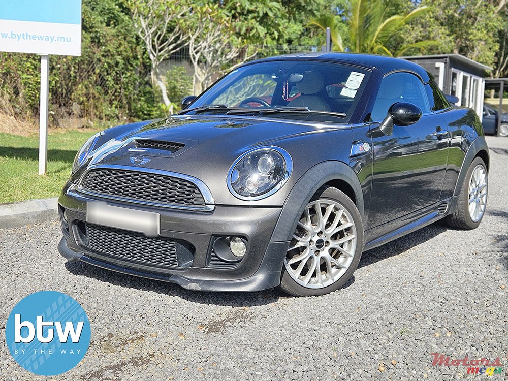 2013' MINI Cooper photo #2