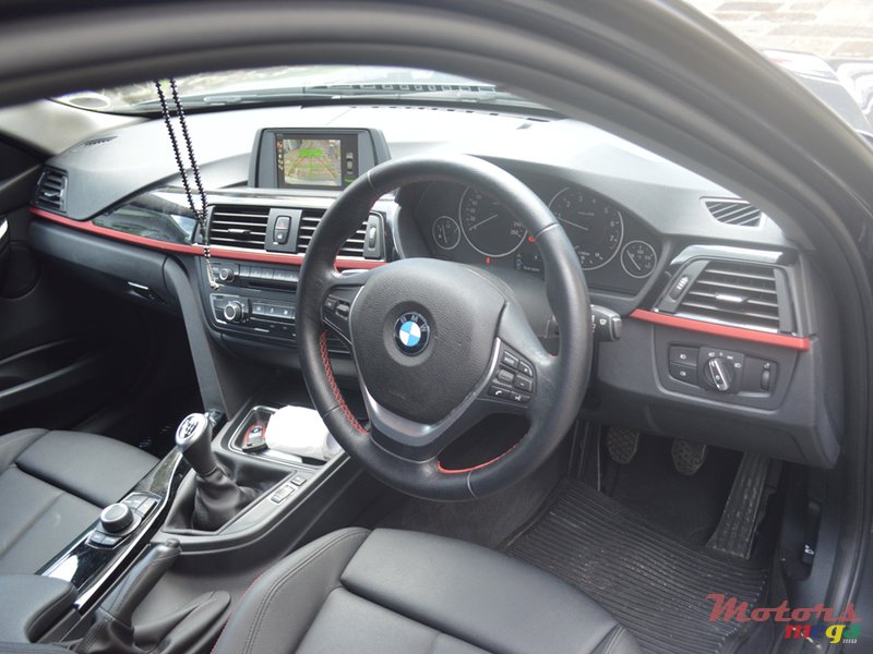 2013' BMW 320 photo #3
