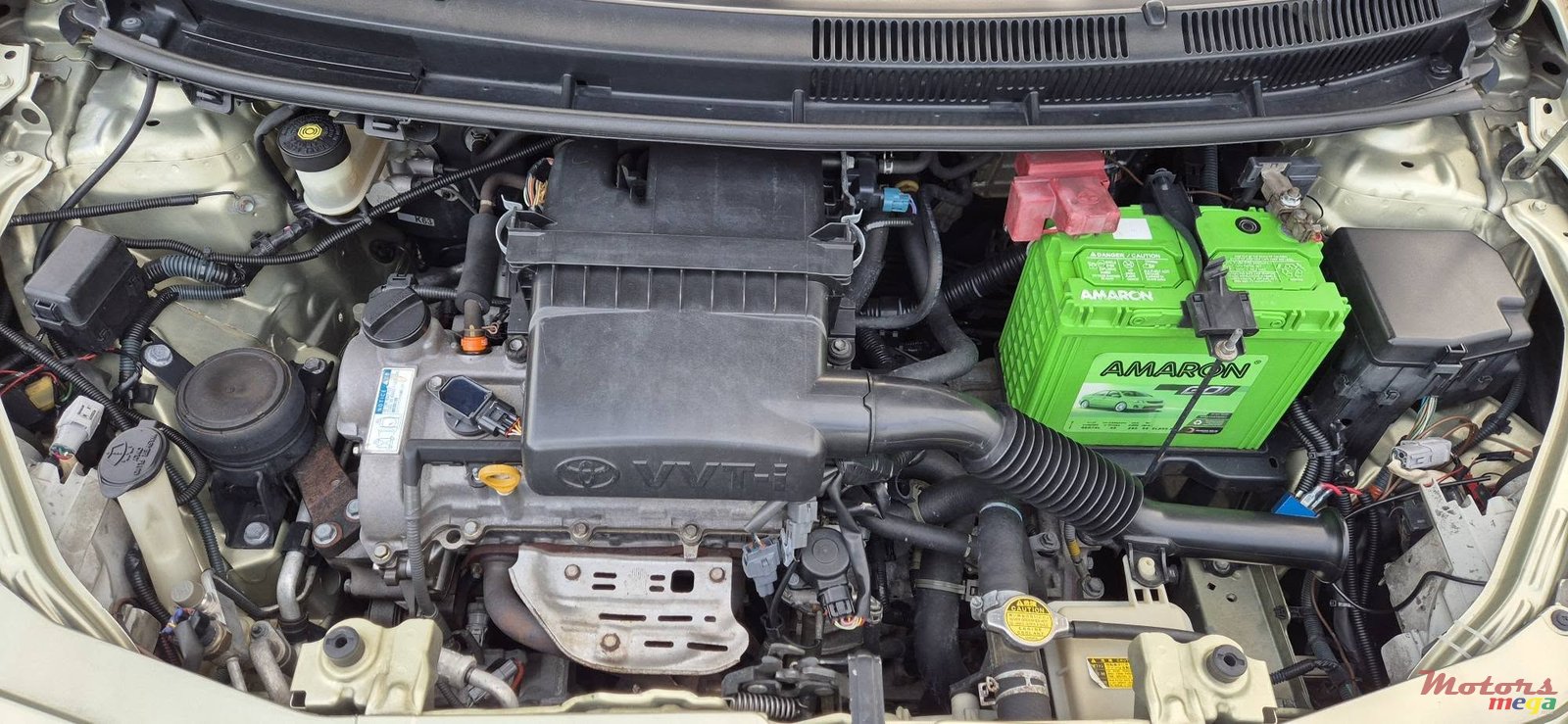 2006' Toyota Belta photo #7