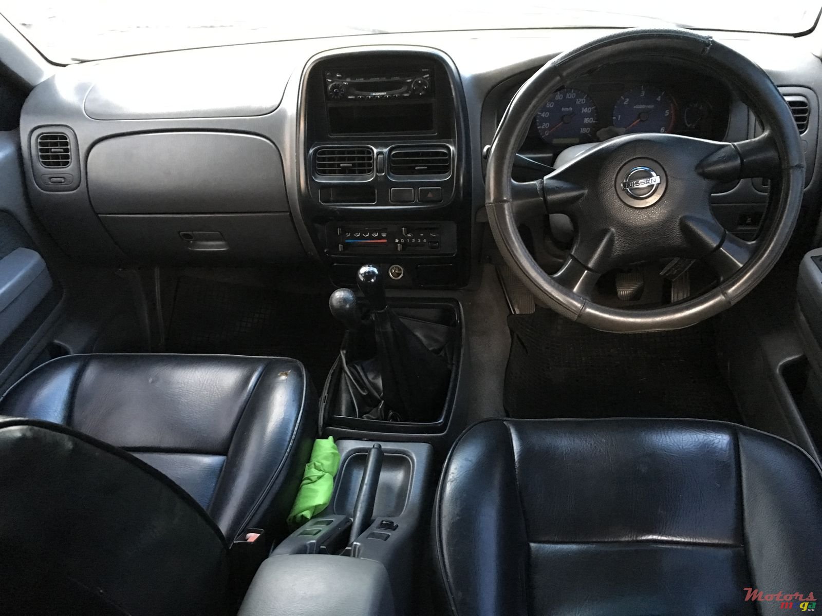 2003' Nissan photo #3