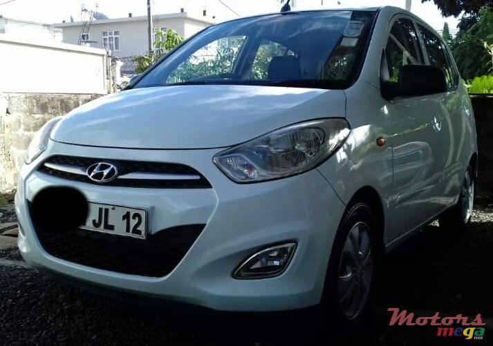 2012' Hyundai i10 photo #2