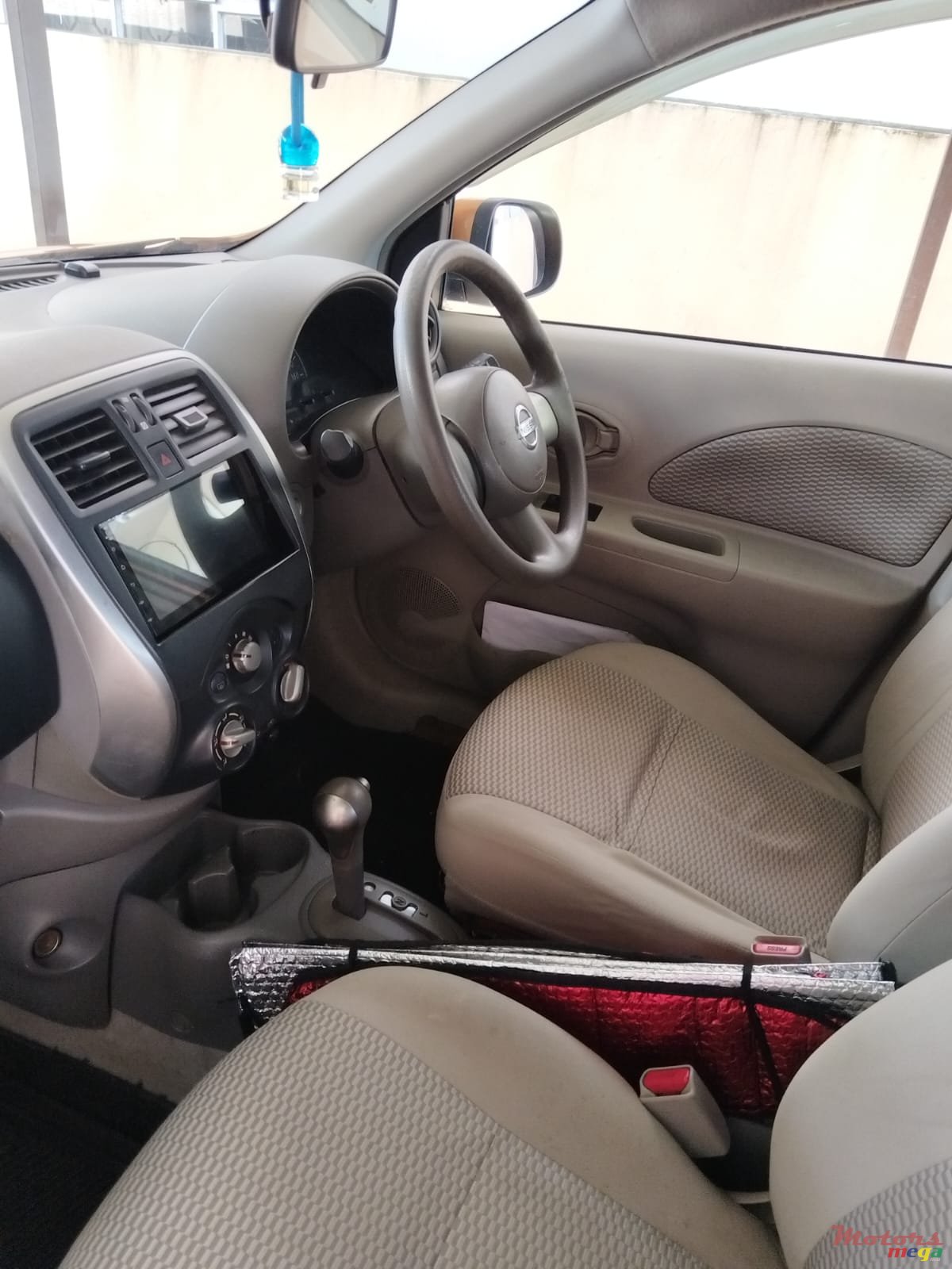 2014' Nissan March photo #1